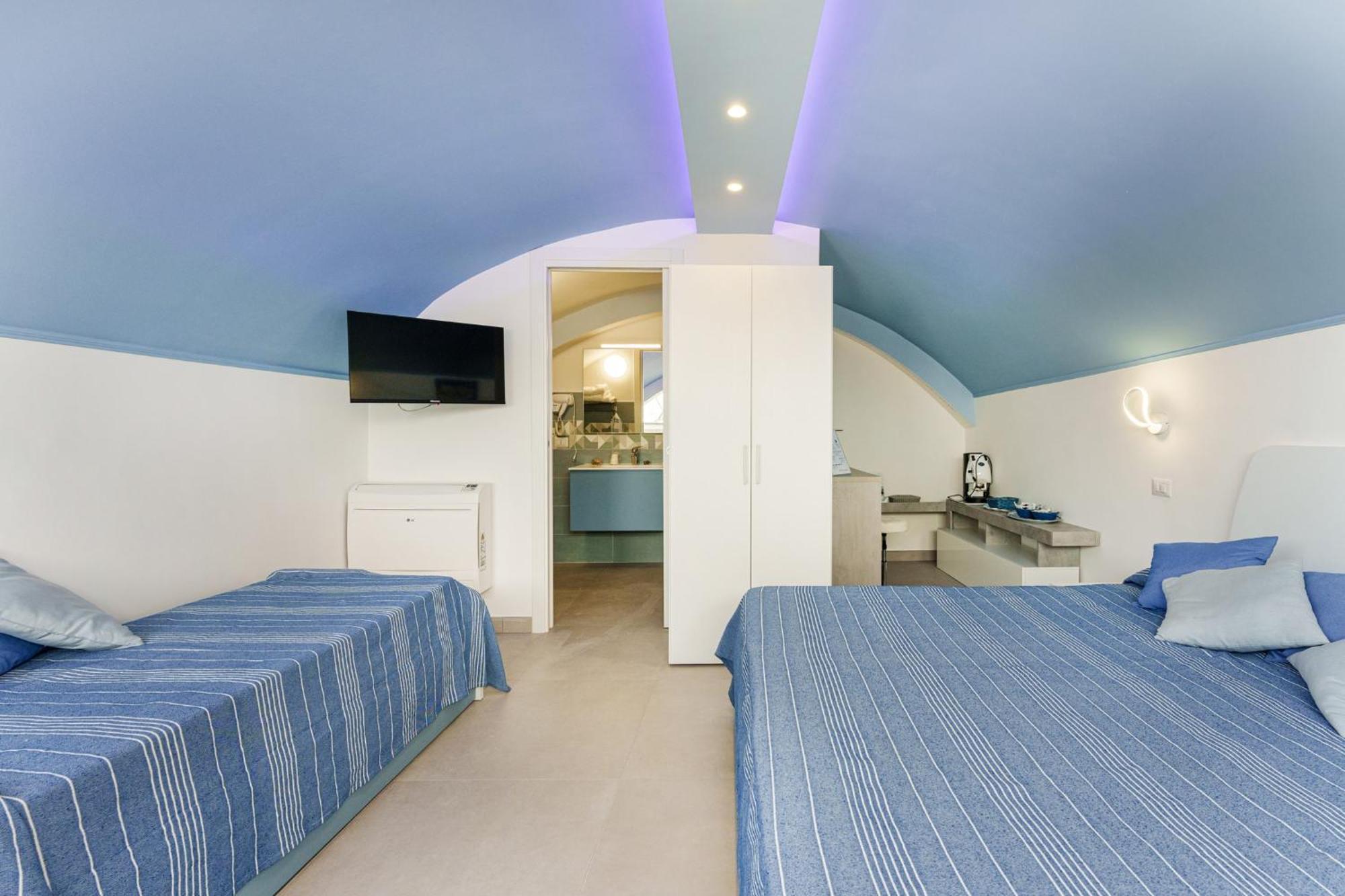 Le Rondinelle Rooms Procida Luaran gambar